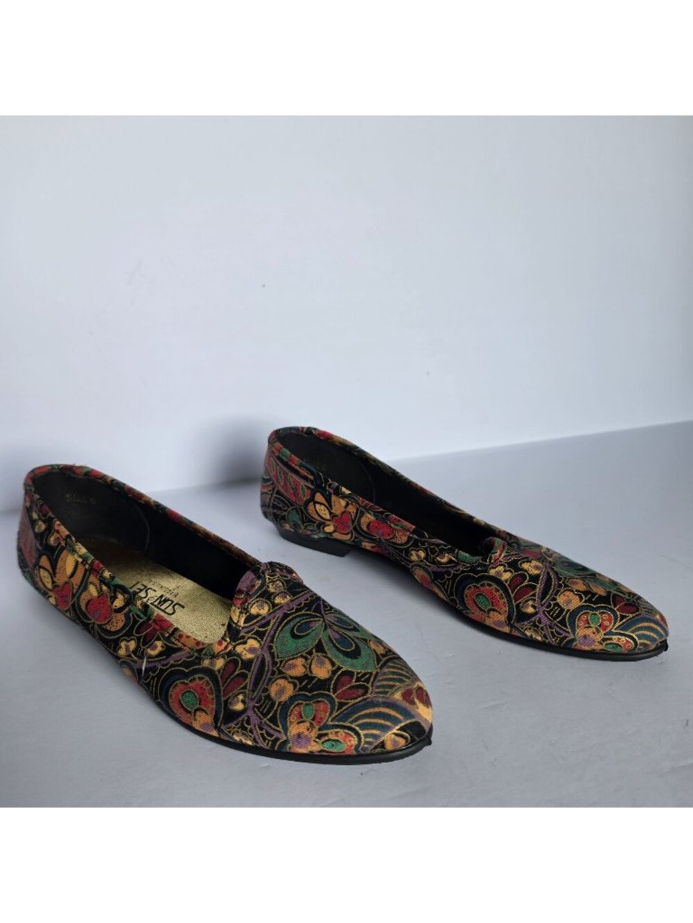 Vintage Sunset Shoes‎ Tapestry Floral Loafers Size 6 Made in USA Brocade Flats